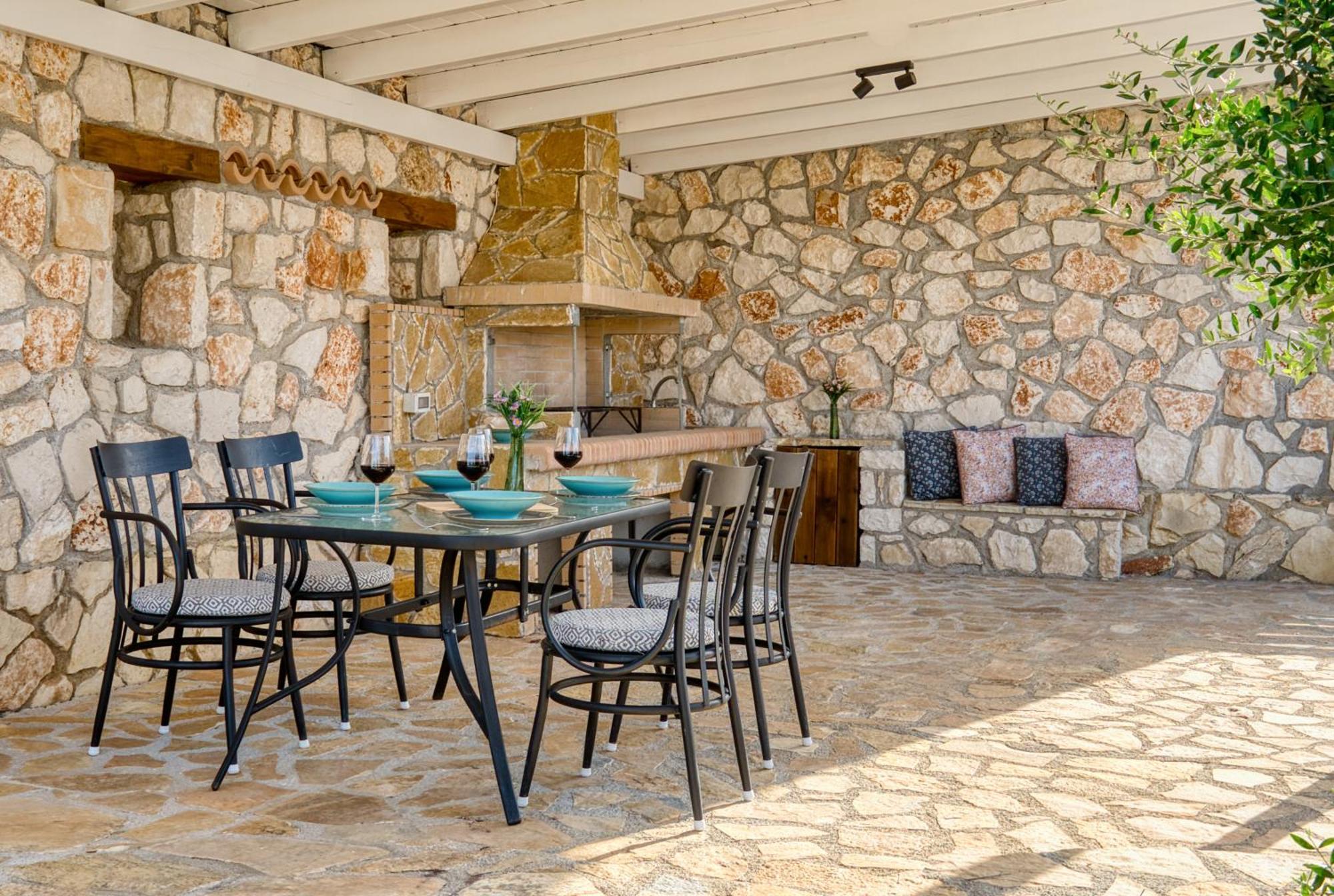 Astarte Villas - Astra Private Villas With Pool Vasilikí Exteriér fotografie